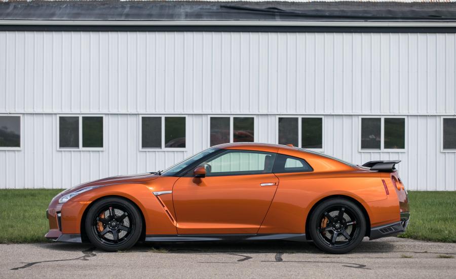  Nissan GT-R Track Edition (R35) 2017 года  (NA) (фото 35 из 45)